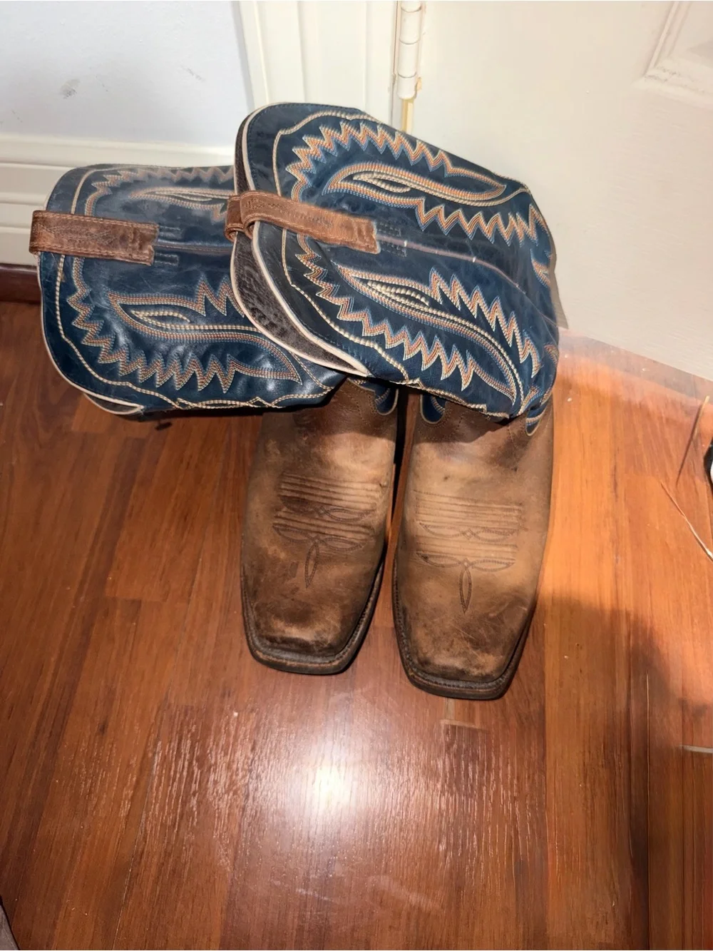 Ariat branding style